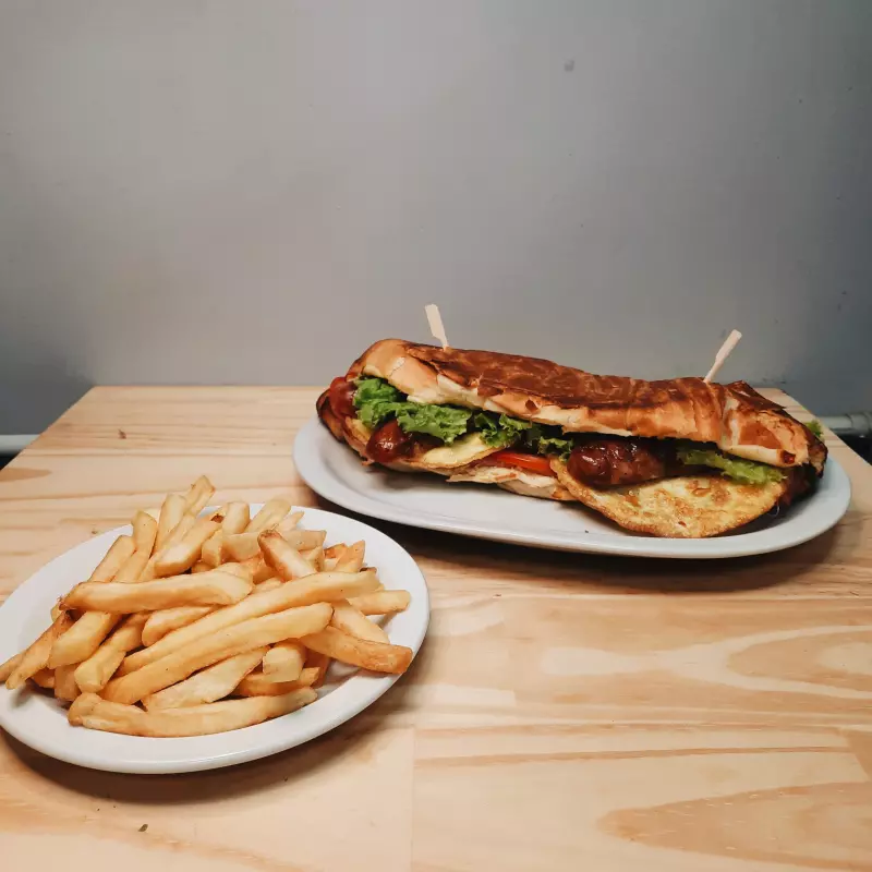 Torpedo con papas Fritas