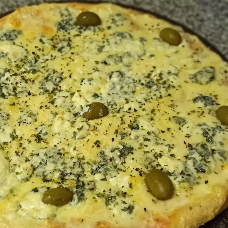 11. Pizza de Roquefort