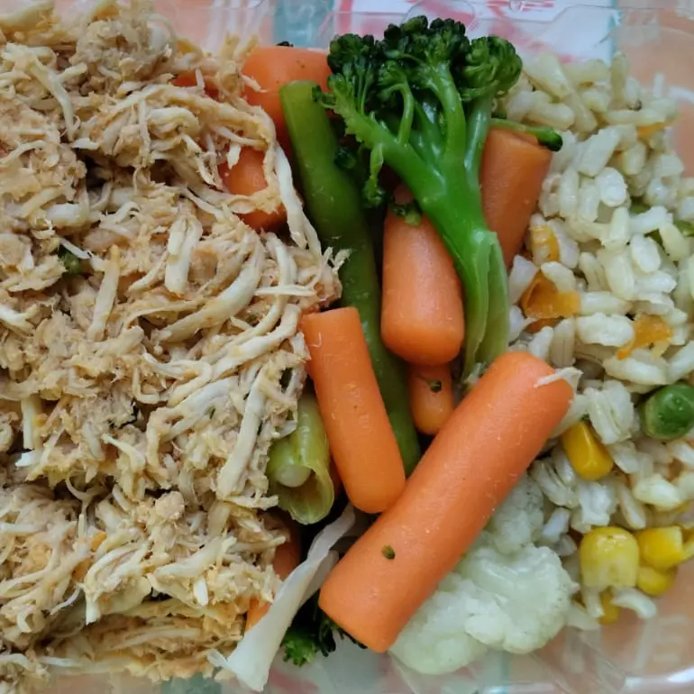 Frango desf/arroz integ primav/leg