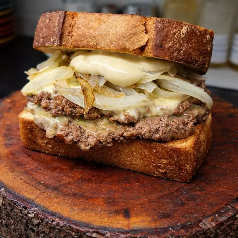 Burguer do mês "PATTY MELT"