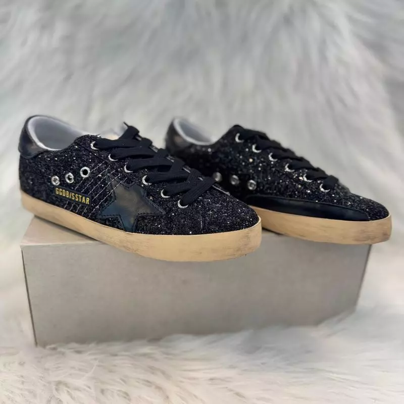 GOLDEN GOOSE BLACK GLOW