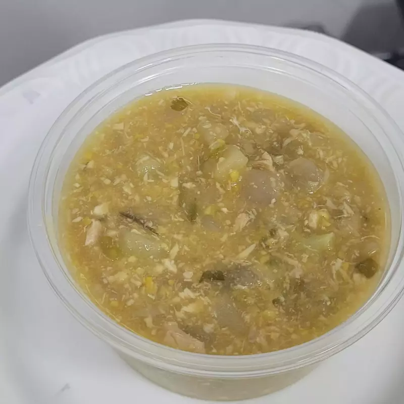 Sopa de legumes e frango