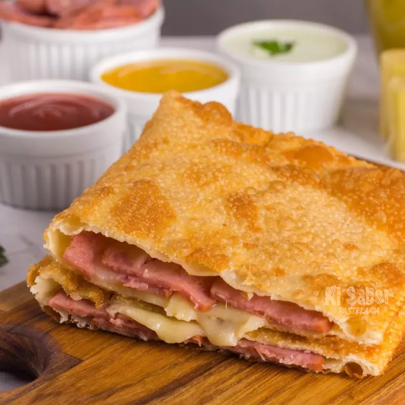 Calabresa com Queijo