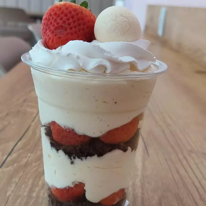 Verrine Ninho c Morango G