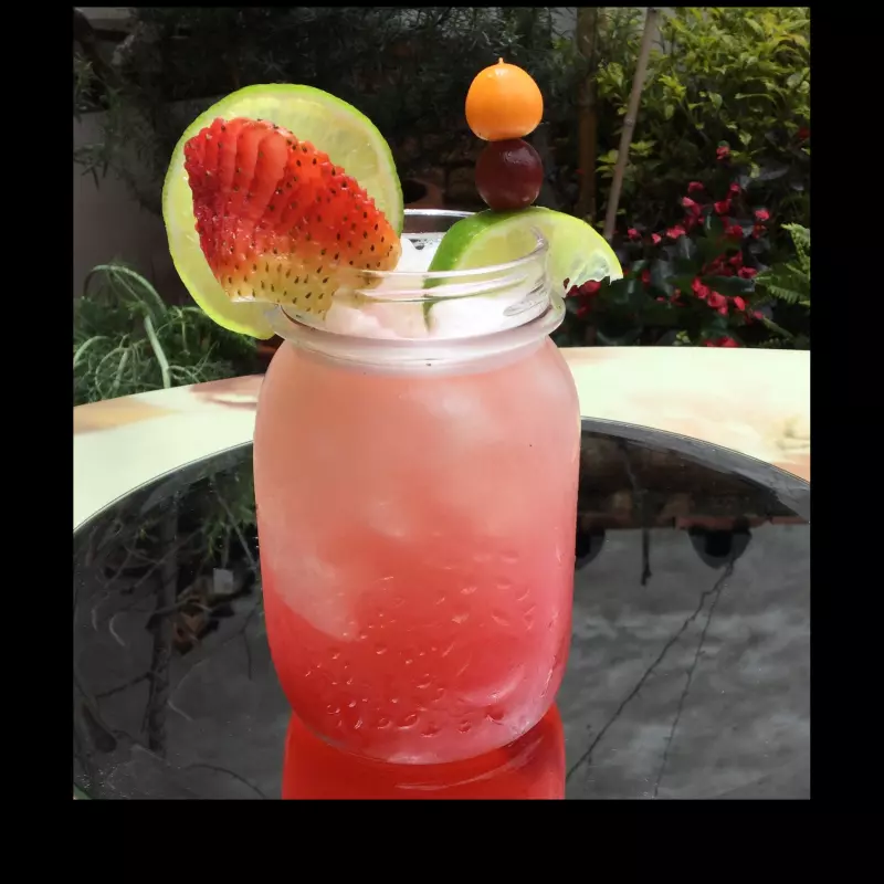 Jugo de Limón y Cereza