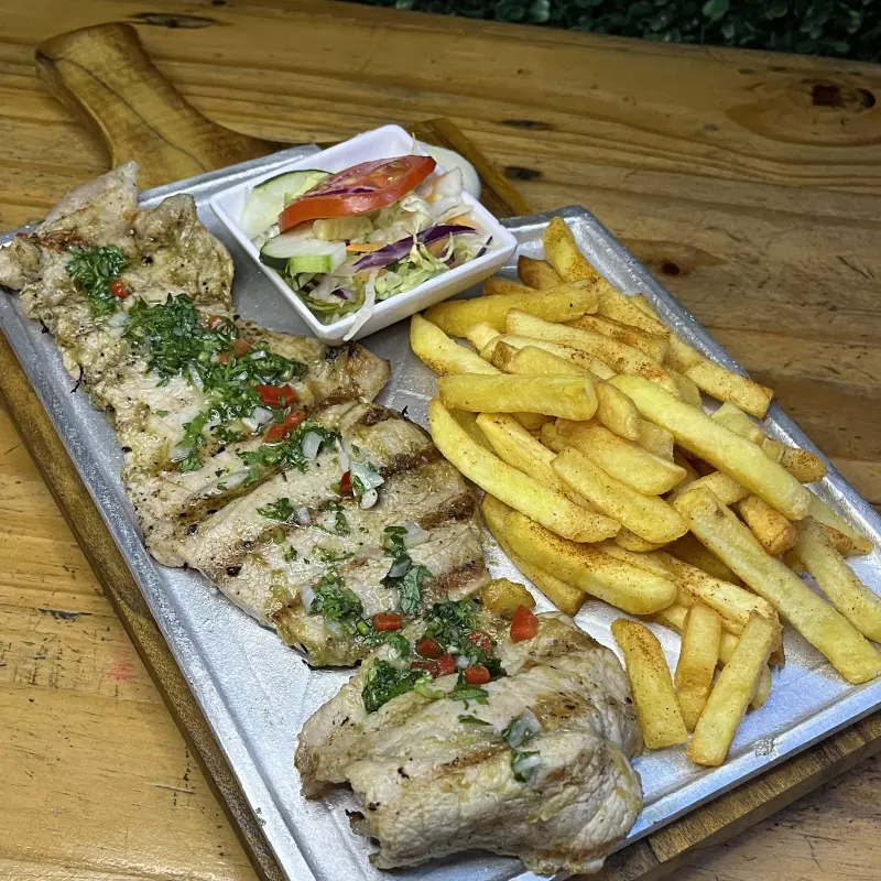 LOMO DE CERDO AL CARBÓN