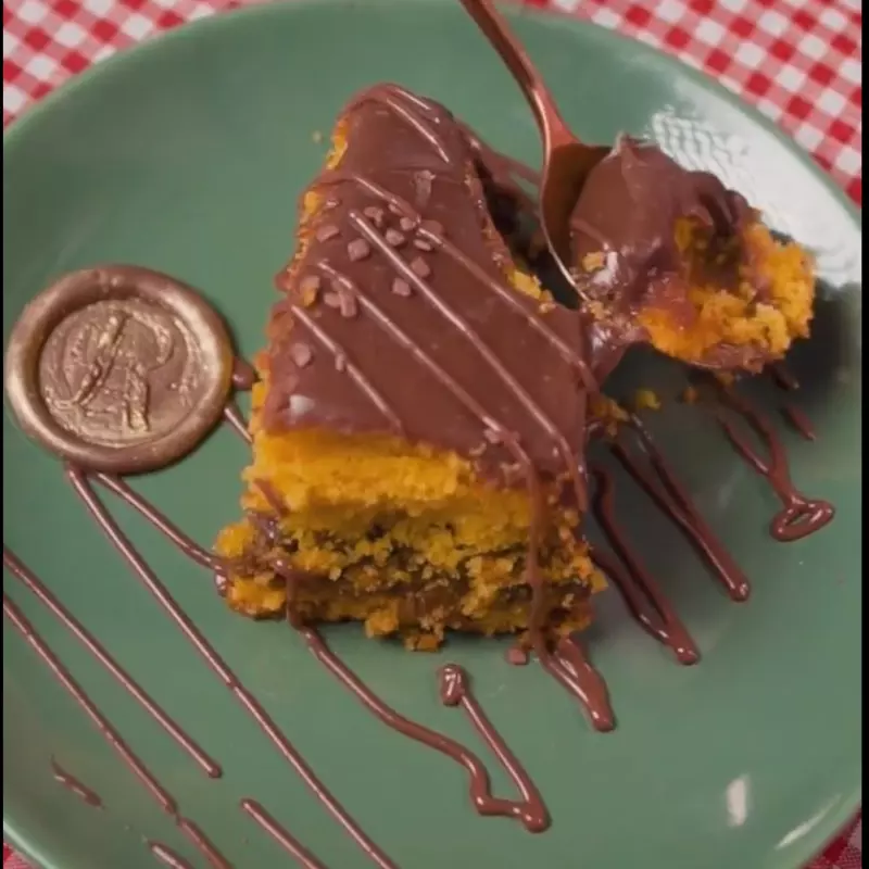 Fatia de Bolo de Cenoura