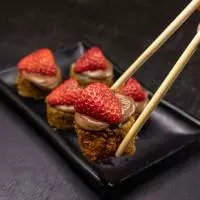 Hot morango c/ chocolate ( 10 uni )