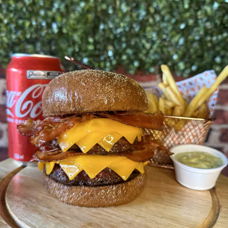 Combo Duplo Cheddar Bacon