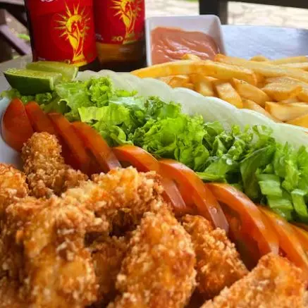 Iscas de Peixe com Fritas