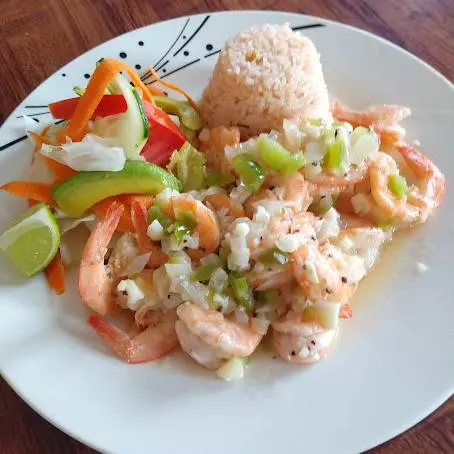 Camarones al mojo de ajo