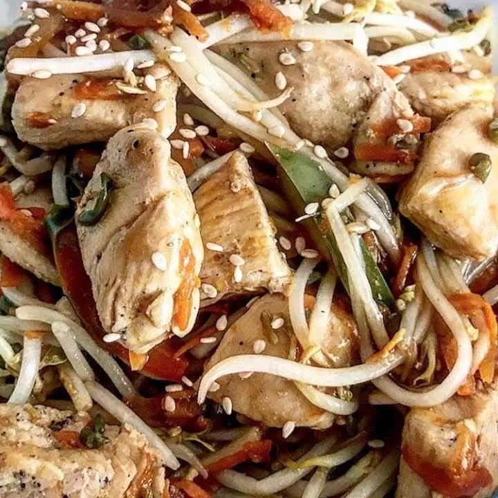 M20-Carne con frejolito + Chaufa