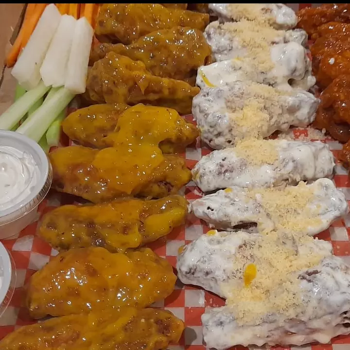 ¡PROMO ALITAS! 20pzas +4 extra =24