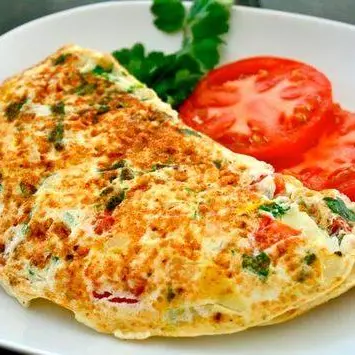 Omelete recheado com frango