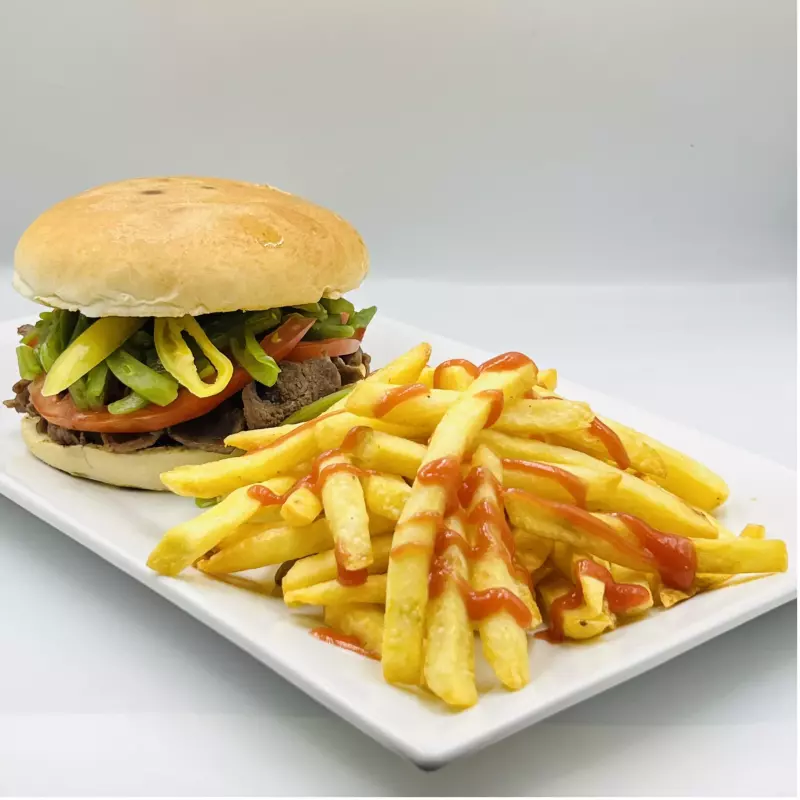 Sandwich chacarero mas papas fritas