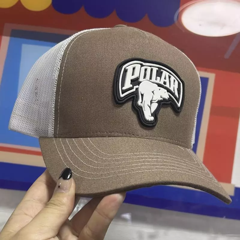 Gorra Polar marrón claro malla blanc