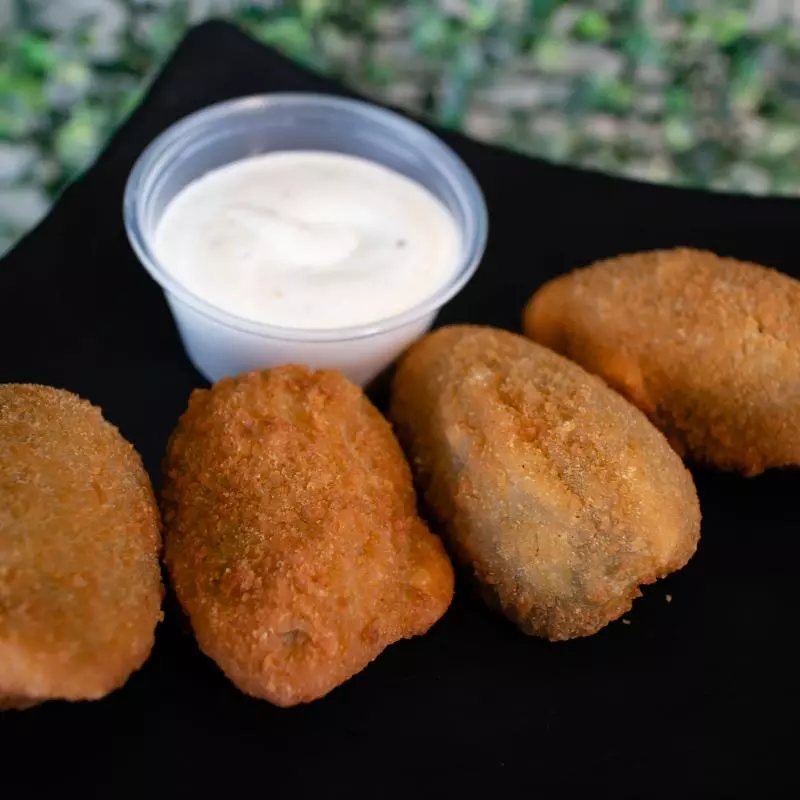 Jalapeños Rellenos de Queso