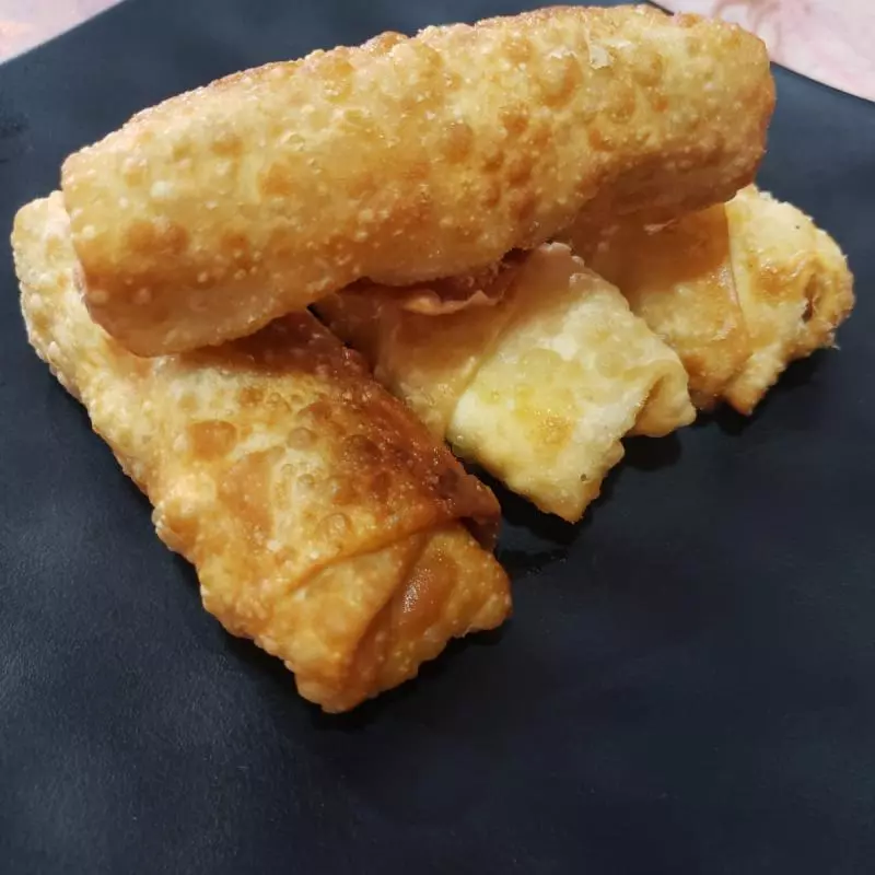 ROLLITO DE CAMARON CON QUESO