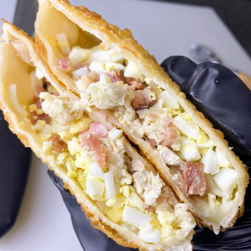 Frango, Queijo, Ovo e Bacon