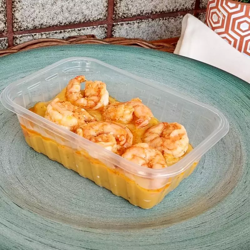 Mounjaro camarão com purê de banana