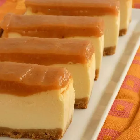 PAY DE QUESO Y MEMBRILLO