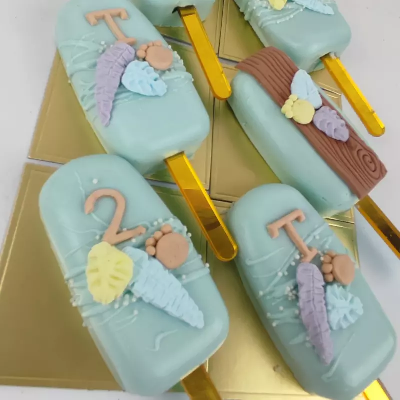 Docena Cakesicles