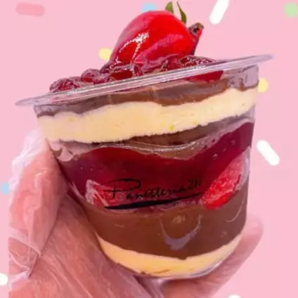 copão delicia de morango com choco