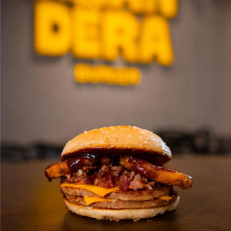 Baconion + Acompanhamento + Bebida