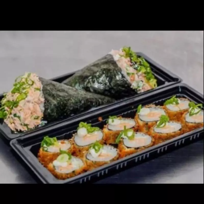 Combo temaki duplo + 8 hot holl