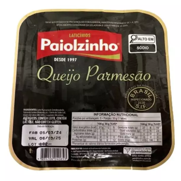Queijo Parmesão Capa Preta Fração