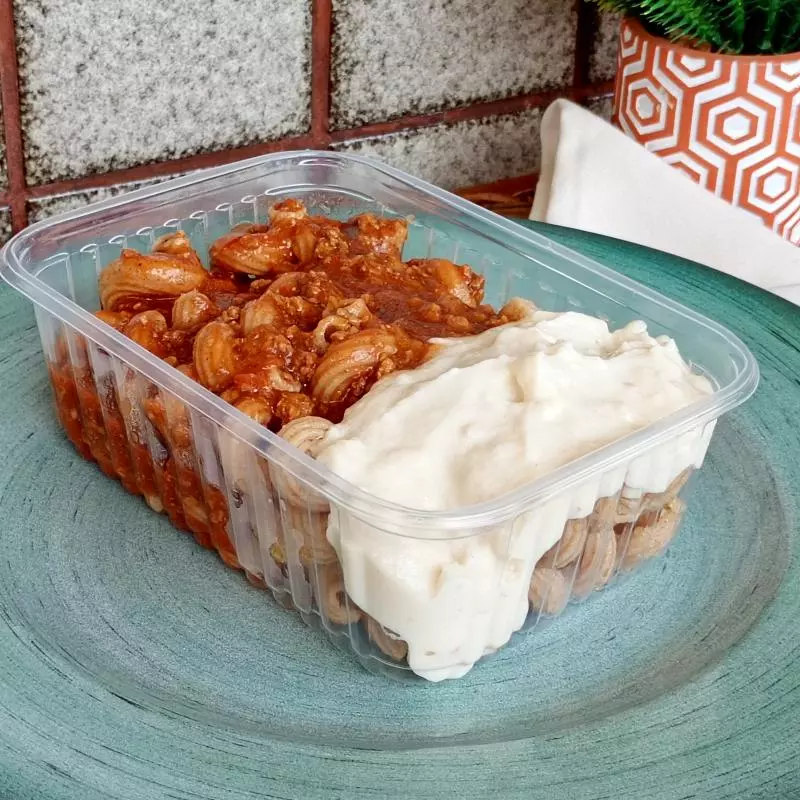 Macarrão integral aos dois molhos
