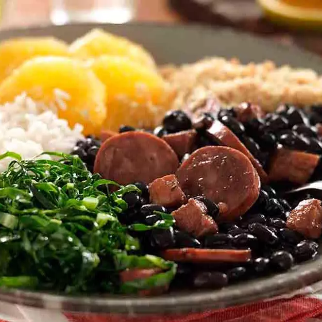 Feijoada com Couve e Farofa