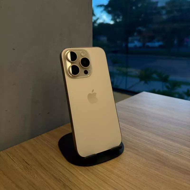 16 PRO 128GB DESERT TITÂNIO