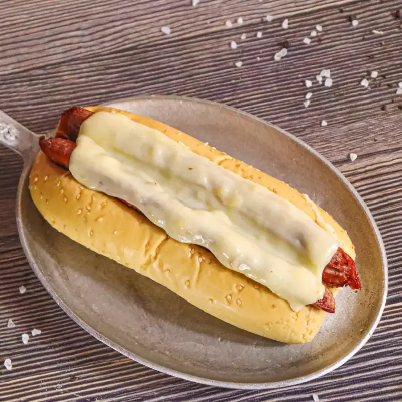 Perro Suizo + Papas Fritas