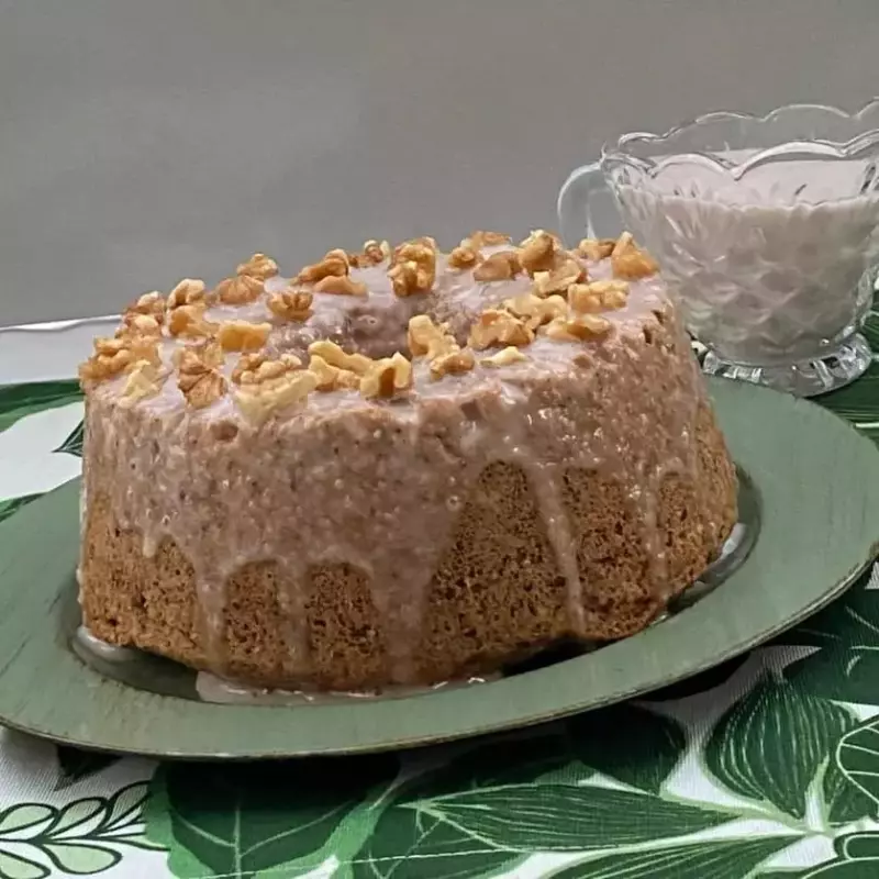 Bolo Cascata de Nozes