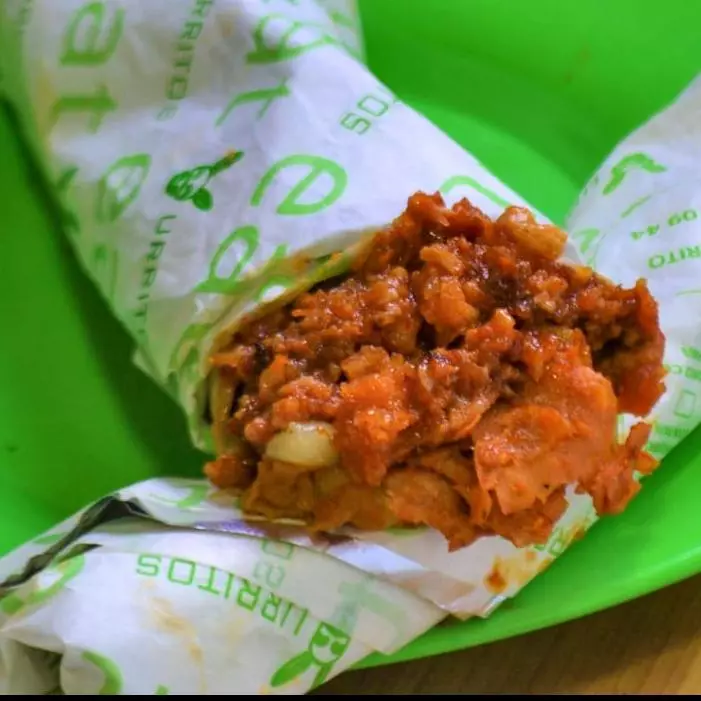 BURRITO DE CHICHA-QUILES