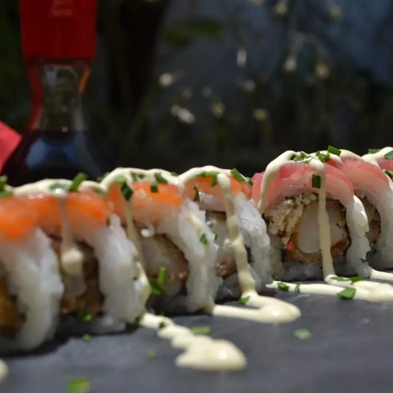 Umi Kara Roll
