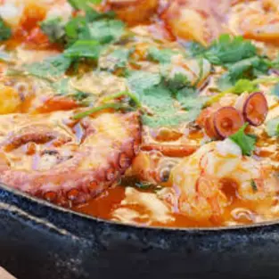 MOQUECA DE POLVO C/ SIRI CATADO