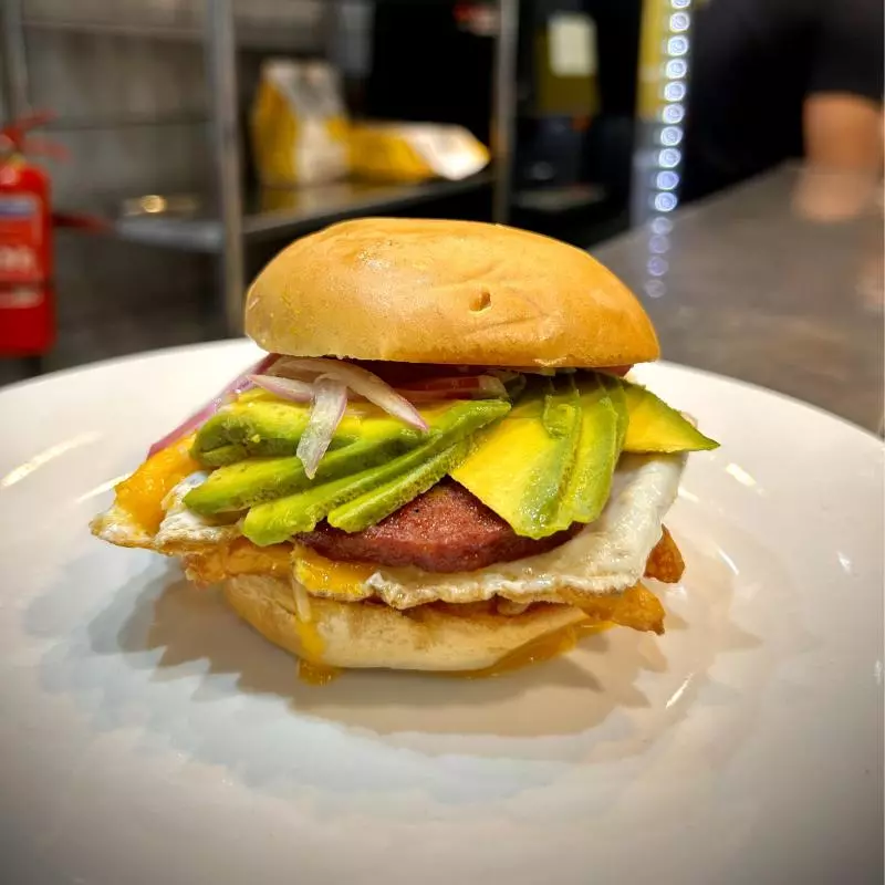 LA TRIPLE DOMINICANA