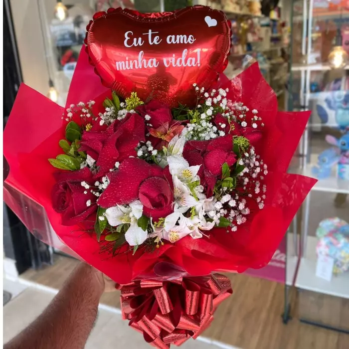Buquê 5 rosas com balão