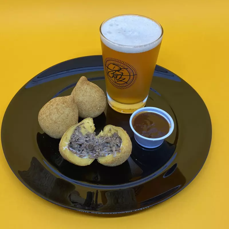 Coxinhas de Carne de Sol c/ Cream Cheese