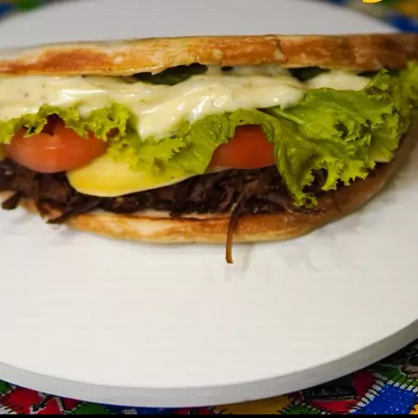 X- Carne do sol (pão Arabe)