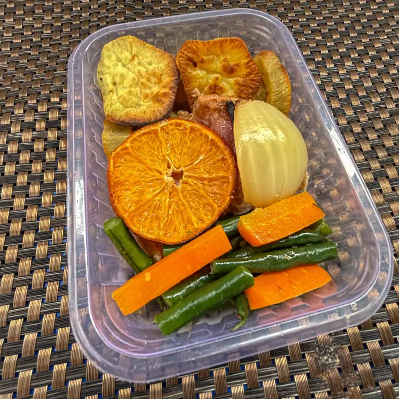 Sobrecoxa na laranja