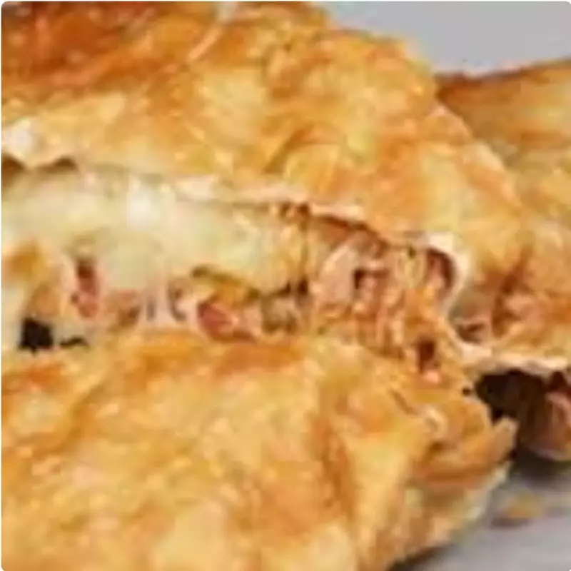 Pastel de Frango com Catupiry