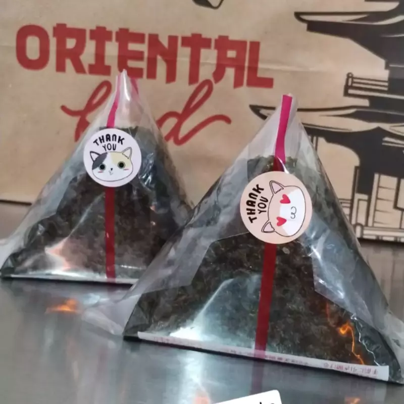 ONIGIRI CAMARAO EMPANADO