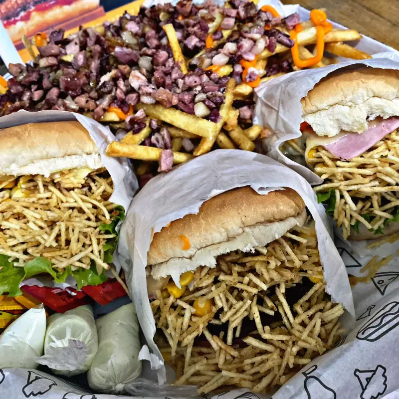 3 x salada fritas bacon e cheddar