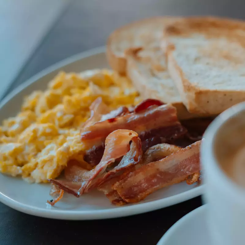 Promo bebida + americano con panceta