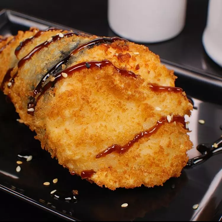 Temaki Salmão Cream Cheese Empanado