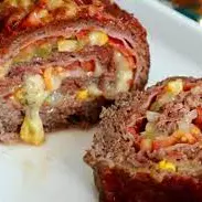 Rocambole de Carne Recheado