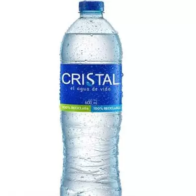 Agua en botella